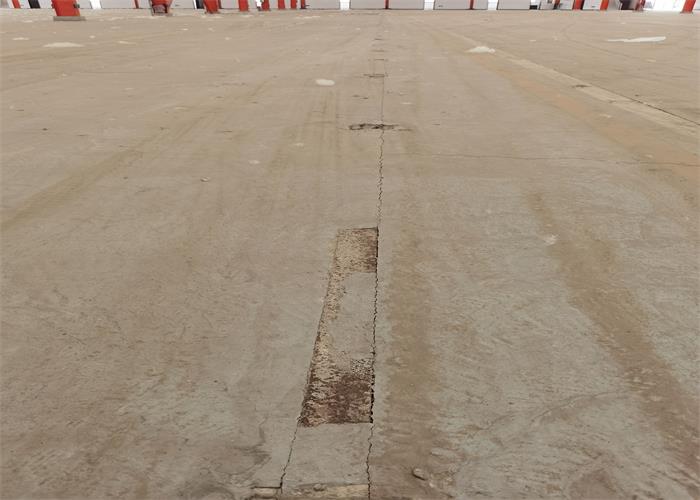 石家莊某工廠(chǎng)固化地坪施工中！